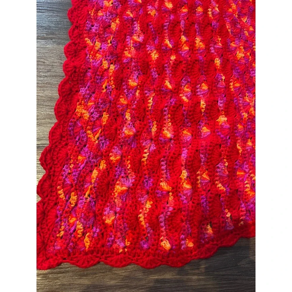 Handmade Crochet Blanket Red Orange Pink Ombre Scalloped Edge Cozy Throw 40